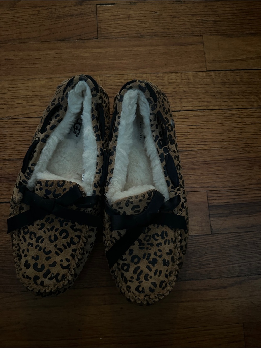 Ugg Leopard-Print Faux-Fur Lined Moccasin Slippers - Brown/Black 8